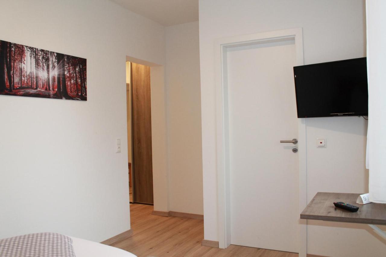 Gnadental-Stuberl Hotell Grossaitingen Exteriör bild