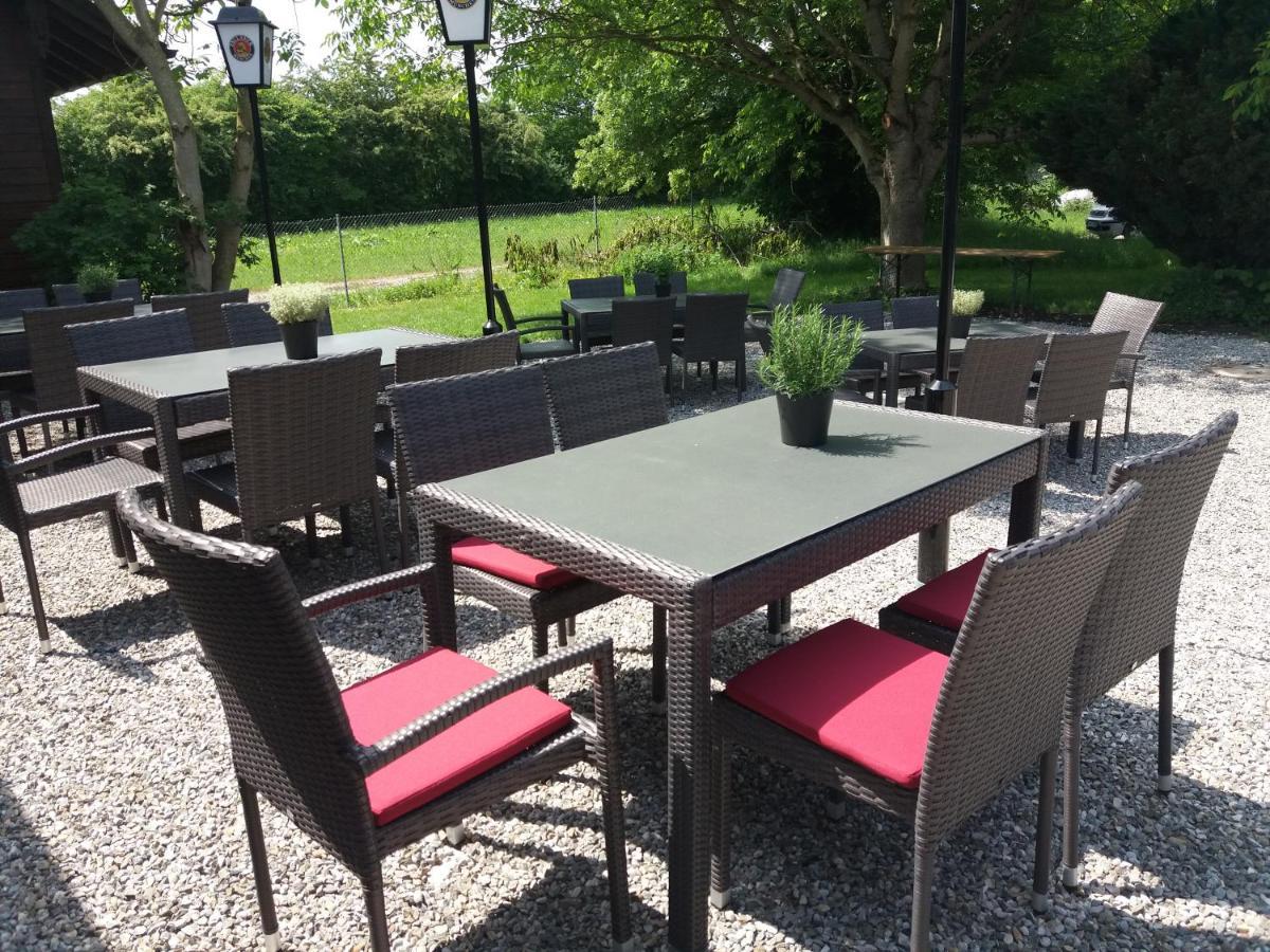Gnadental-Stuberl Hotell Grossaitingen Exteriör bild